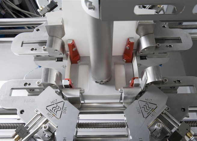 Verstelbare tool voor opzetmachine